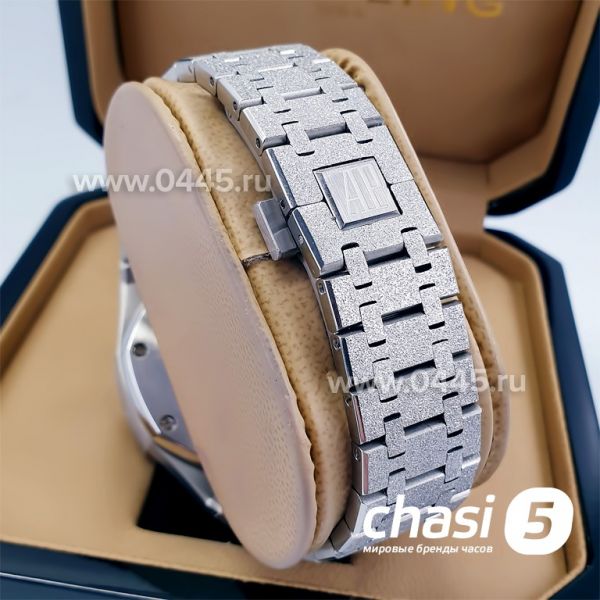 Часы Audemars Piguet Royal Oak Chronograph (16571) Часы Audemars Piguet Royal Oak Chronograph (16571)