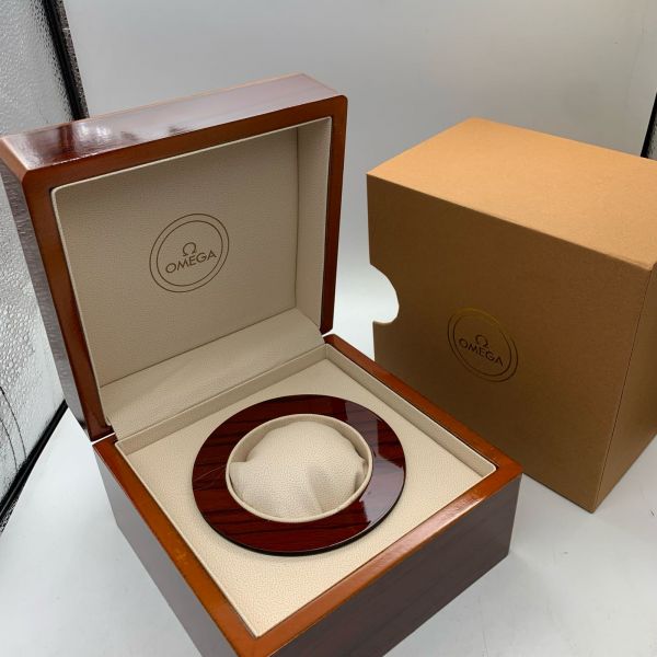 Фирменная коробка Omega (12322)